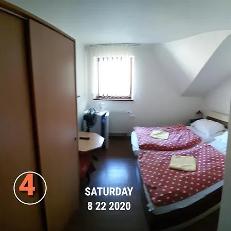 Na Sukromi Kika Santovka