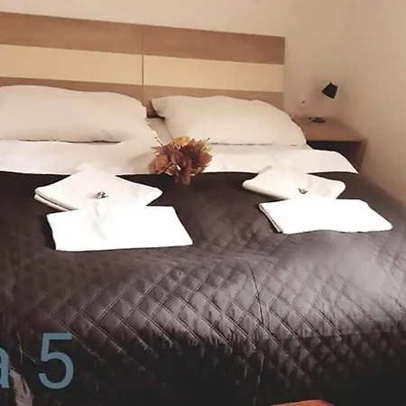 Na Sukromi Kika Pensjonat Santovka