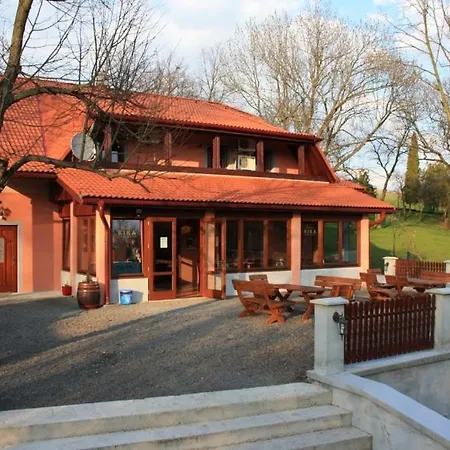 Na Sukromi Kika Santovka