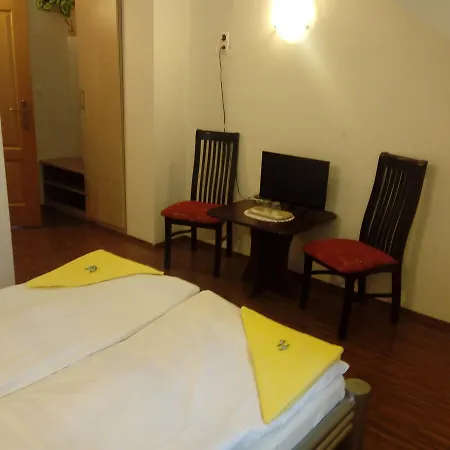 Na Sukromi Kika Santovka